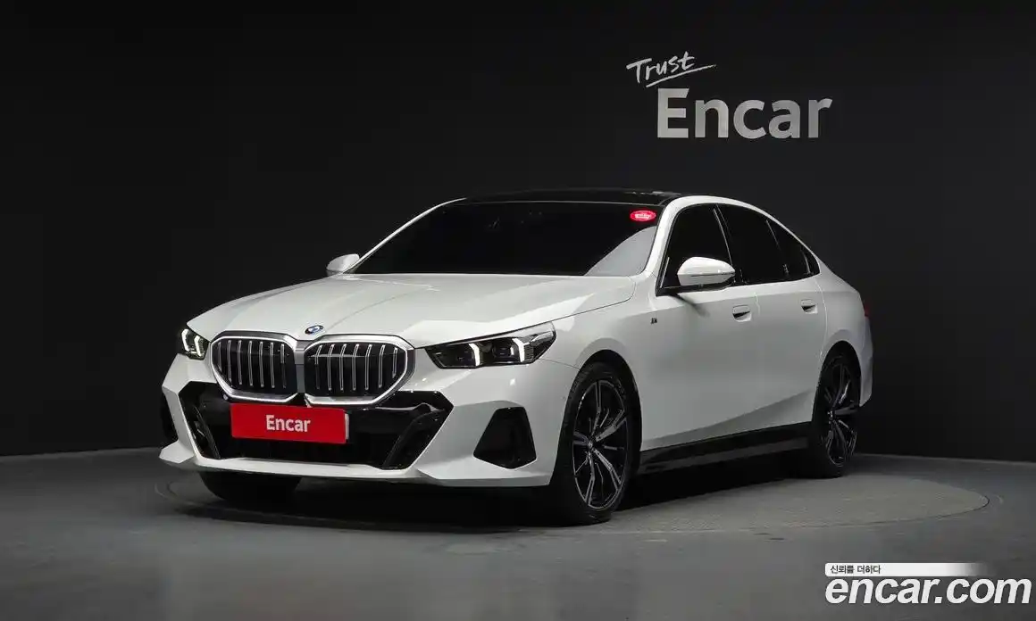 BMW 5-Series 2025 2.0 Автомат в Москве № 210293, фото 3