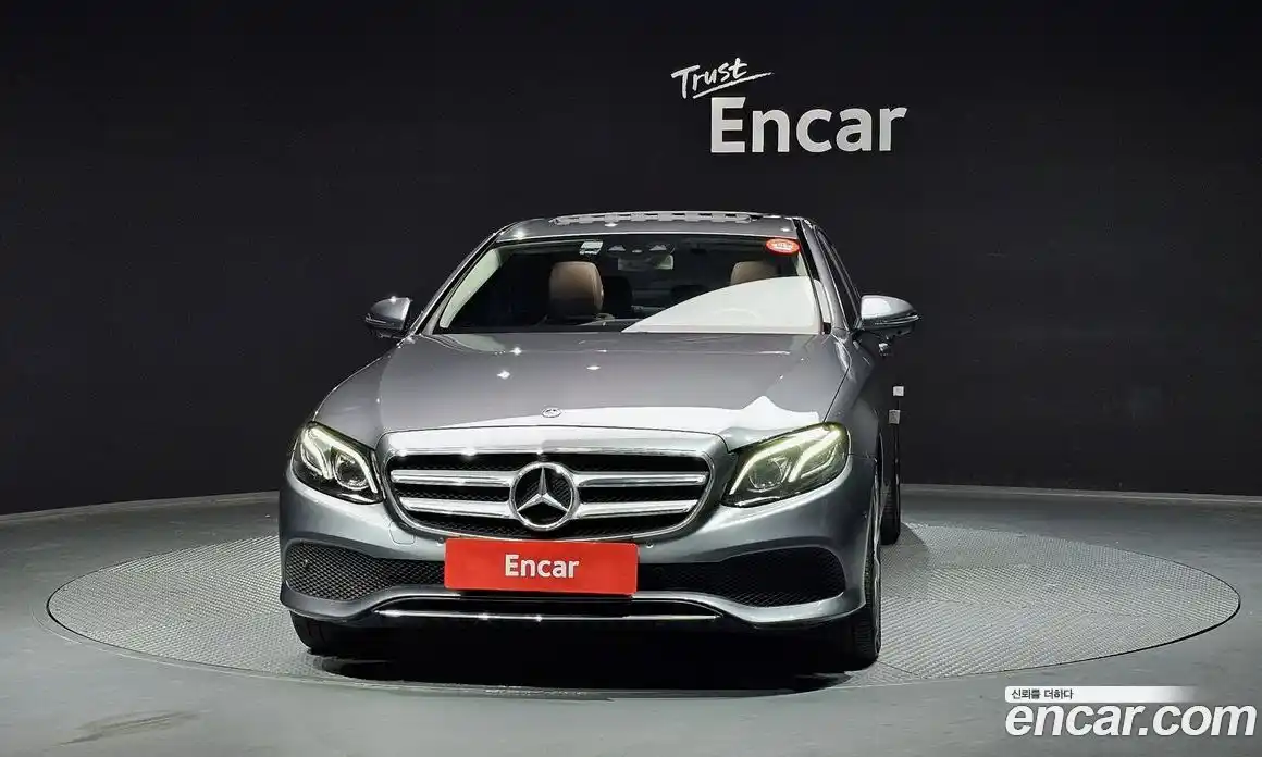 Mercedes-Benz E-Class 2019 2.0 Автомат в Москве № 212114, фото 15