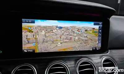 Mercedes-Benz E-Class 2019 2.0 Автомат в Москве № 212114, миниатюра 4