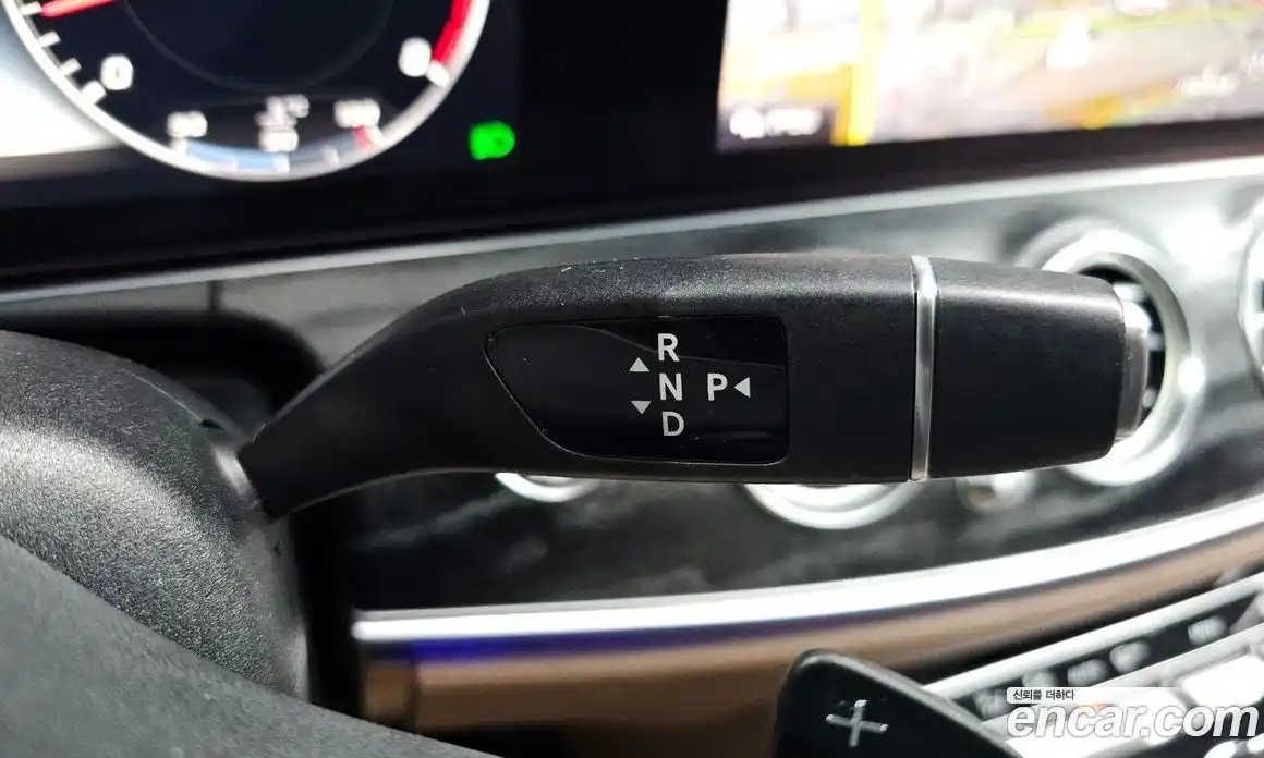 Mercedes-Benz E-Class 2019 2.0 Автомат в Москве № 212114, фото 8