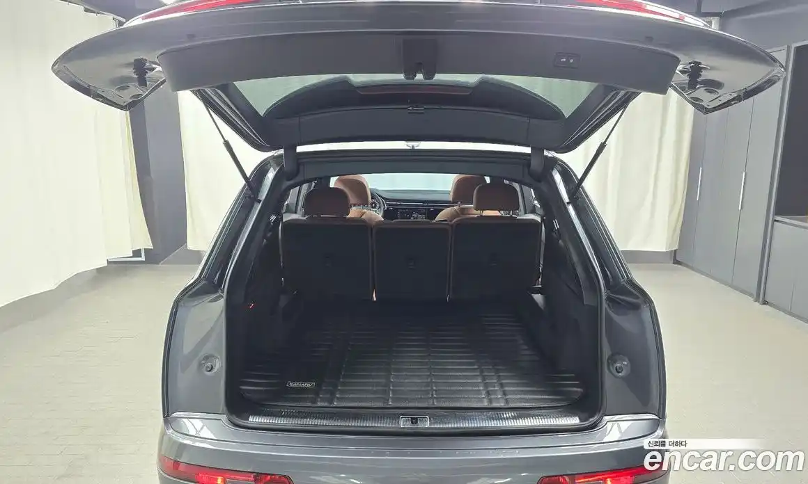 Audi Q7 2021 3.0 Автомат в Москве № 212489, фото 14