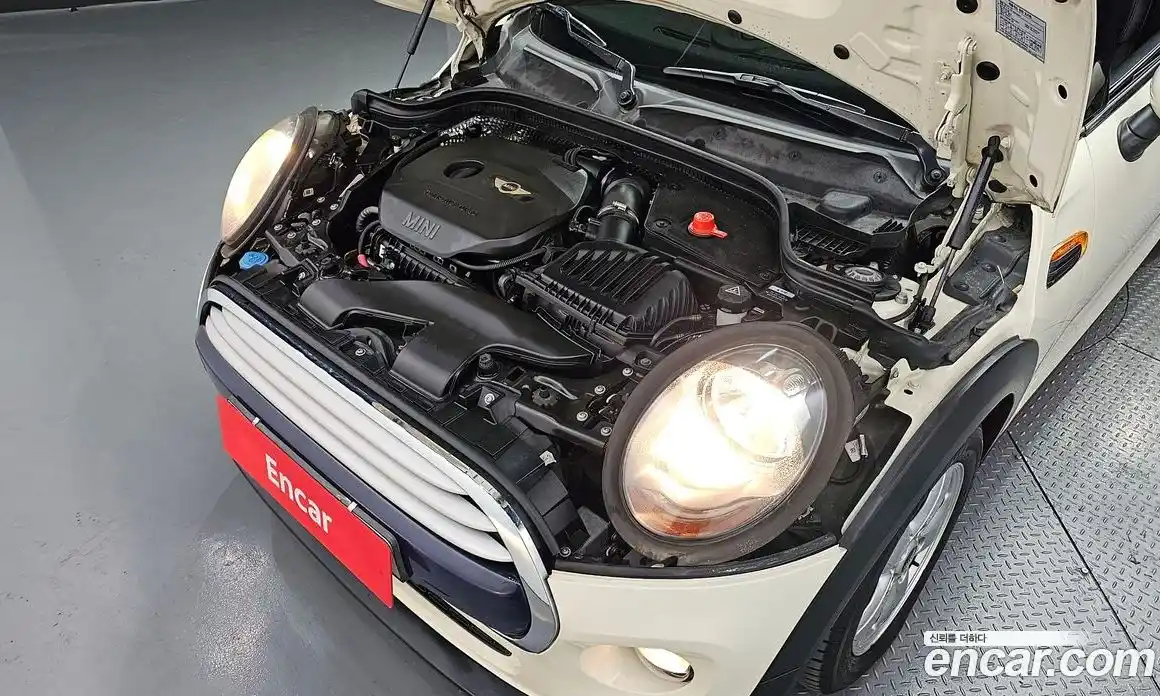 Mini Cooper 2014 1.5 Автомат в Москве № 213328, фото 20