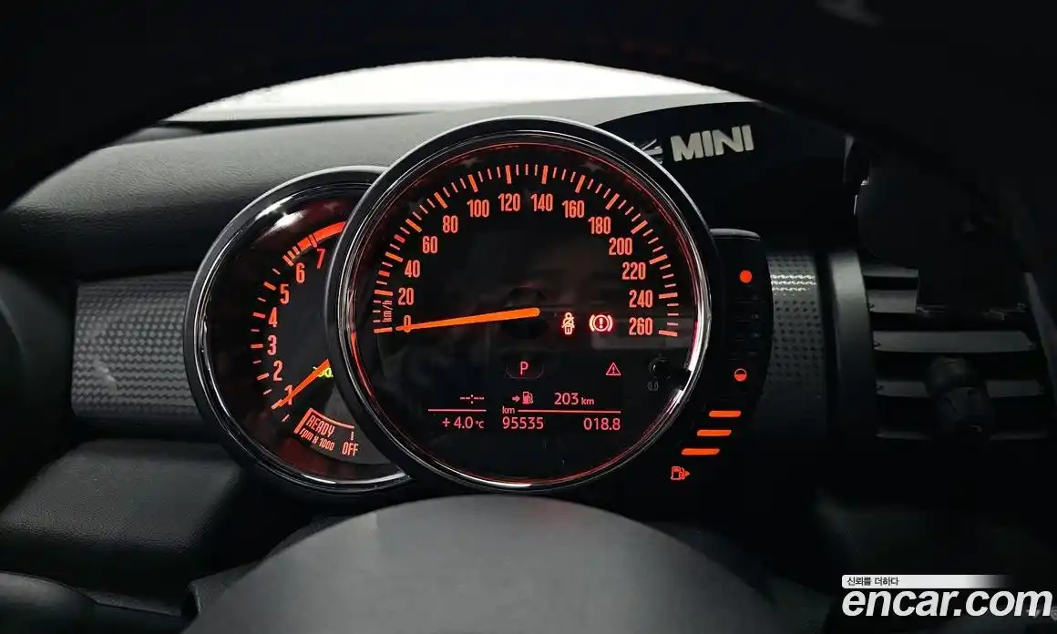 Mini Cooper 2014 1.5 Автомат в Москве № 213328, фото 5