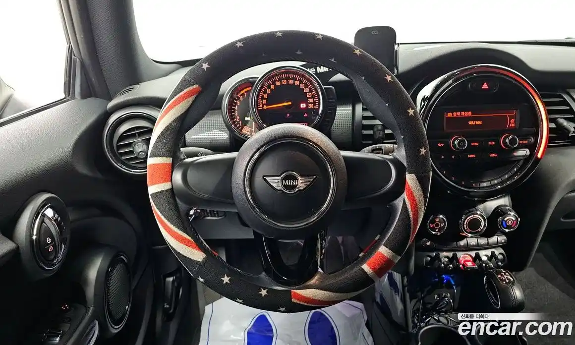 Mini Cooper 2014 1.5 Автомат в Москве № 213328, фото 7