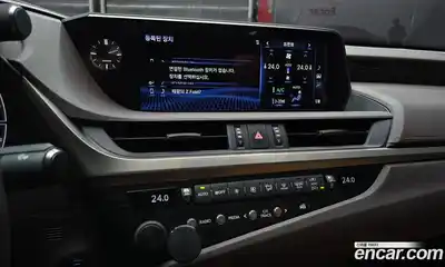 Lexus ES 2019 2.5 Автомат в Москве № 214605, миниатюра 10