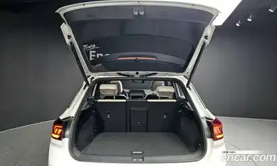 Volkswagen T-Roc 2022 2.0 Автомат в Москве № 215131, миниатюра 11