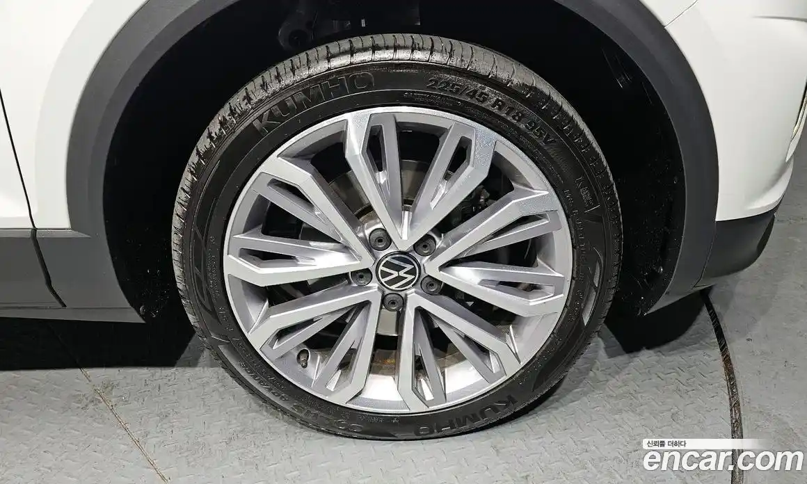 Volkswagen T-Roc 2022 2.0 Автомат в Москве № 215131, фото 12