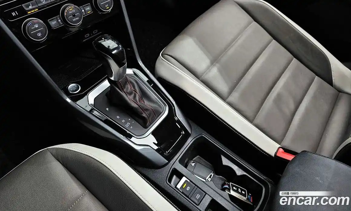 Volkswagen T-Roc 2022 2.0 Автомат в Москве № 215131, фото 16