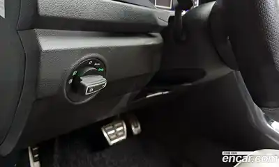 Volkswagen T-Roc 2022 2.0 Автомат в Москве № 215131, миниатюра 2