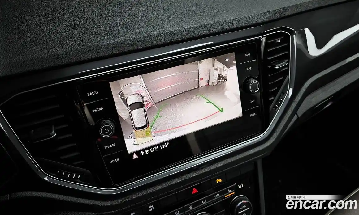 Volkswagen T-Roc 2022 2.0 Автомат в Москве № 215131, фото 6