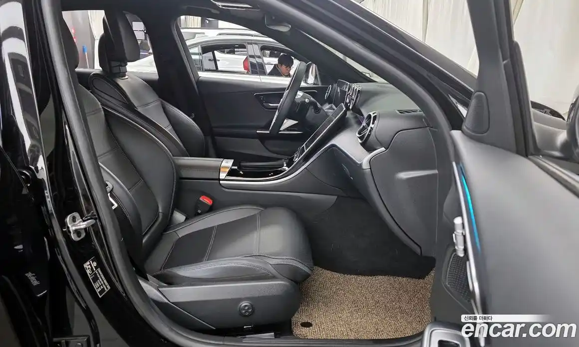 Mercedes-Benz C-Class 2024 2.0 Автомат в Москве № 220324, фото 3