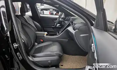 Mercedes-Benz C-Class 2024 2.0 Автомат в Москве № 220324, миниатюра 3