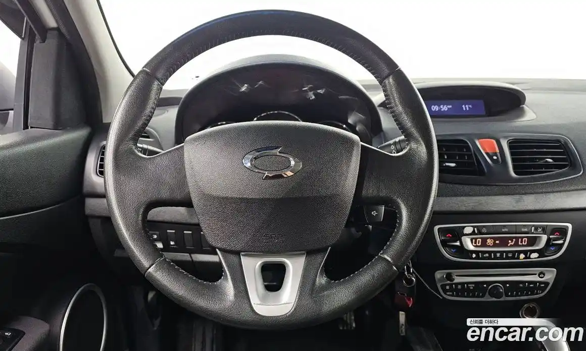 Renault SM3 2011 1.6 Автомат в Москве № 225999, фото 14