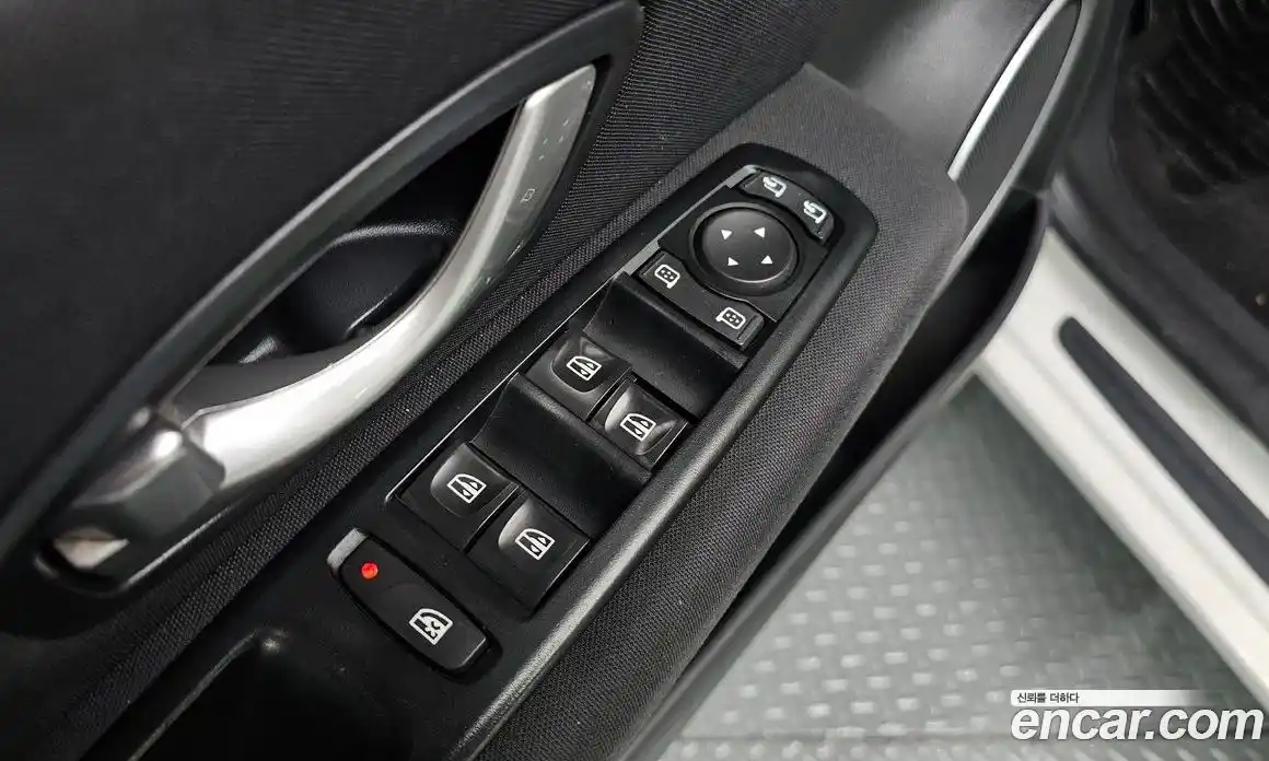 Renault SM3 2011 1.6 Автомат в Москве № 225999, фото 6