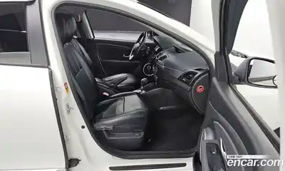 Renault SM3 2011 1.6 Автомат в Москве № 225999, миниатюра 9