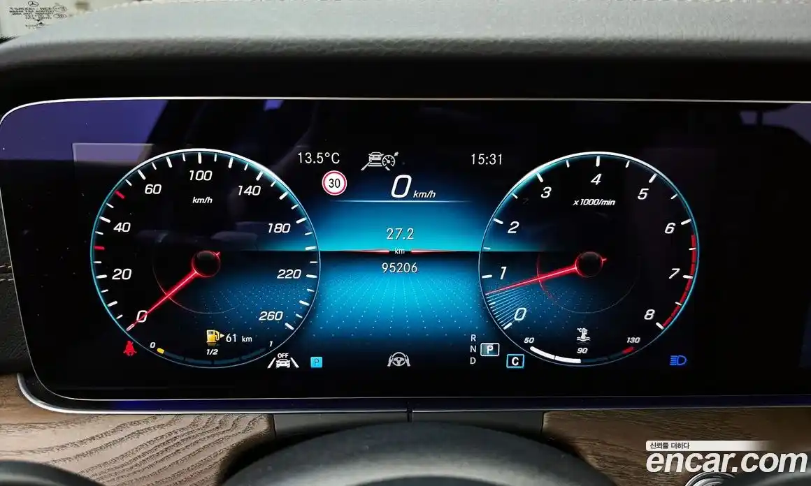 Mercedes-Benz E-Class 2021 2.0 Автомат в Москве № 229472, фото 15