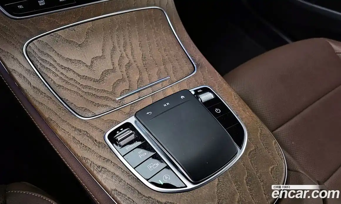 Mercedes-Benz E-Class 2021 2.0 Автомат в Москве № 229472, фото 19