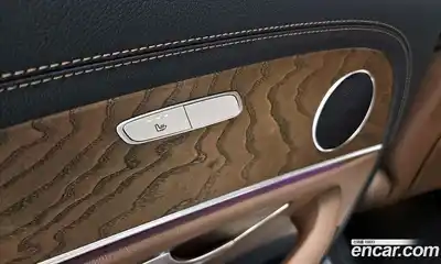 Mercedes-Benz E-Class 2021 2.0 Автомат в Москве № 229472, миниатюра 9