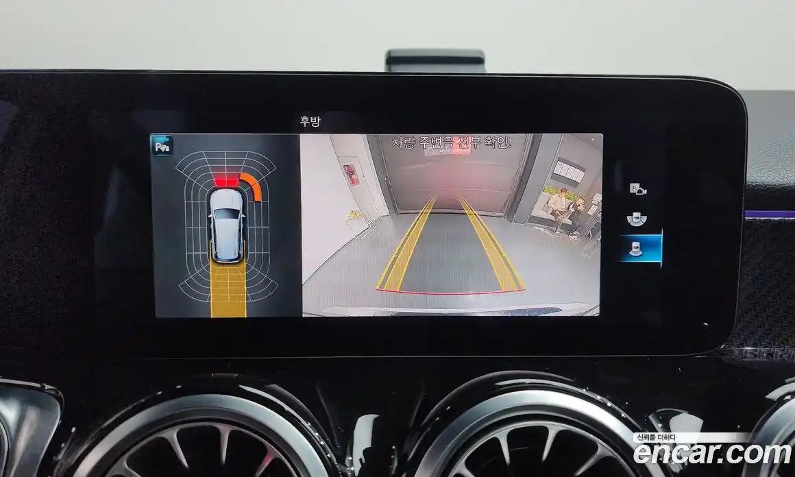 Mercedes-Benz GLB-Class 2021 2.0 Автомат в Москве № 229575, фото 11