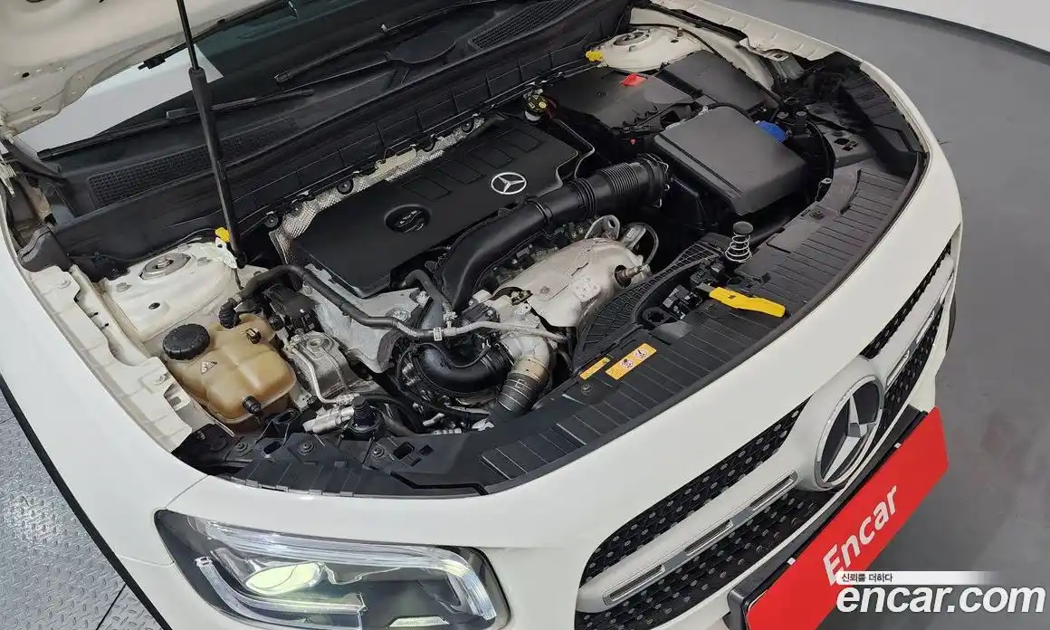 Mercedes-Benz GLB-Class 2021 2.0 Автомат в Москве № 229575, фото 13