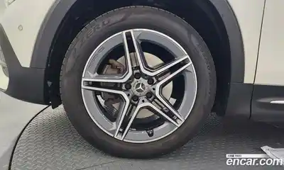 Mercedes-Benz GLB-Class 2021 2.0 Автомат в Москве № 229575, миниатюра 2