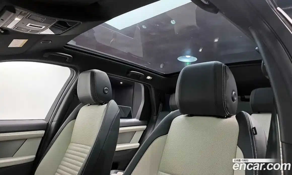 Land Rover Discovery Sport 2024 2.0 Автомат в Москве № 231100, фото 19