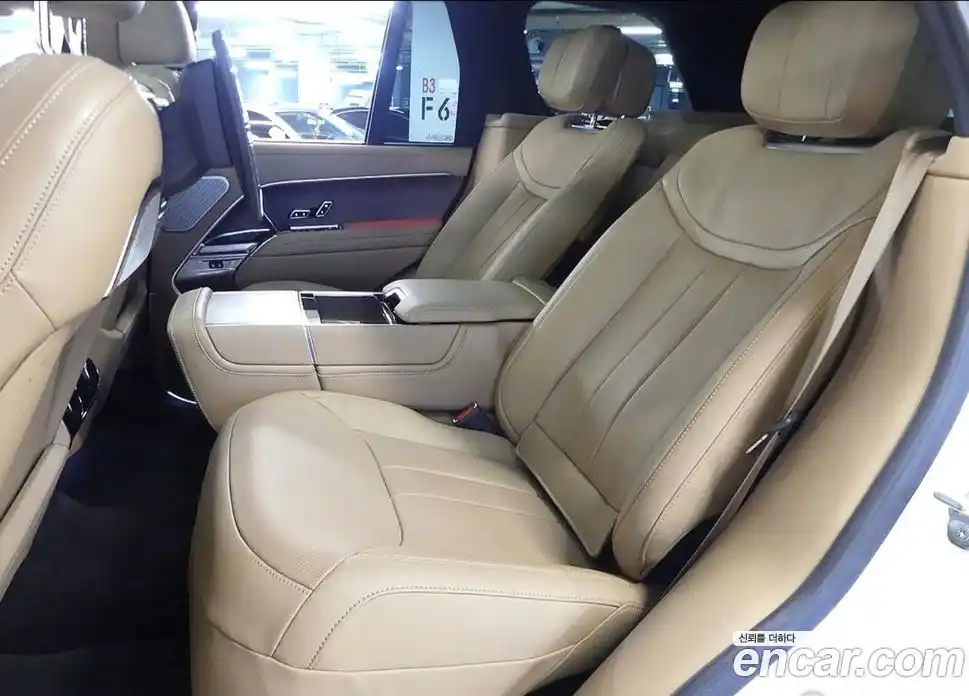 Land Rover Range-Rover 2023 4.4 Автомат в Москве № 231302, фото 13