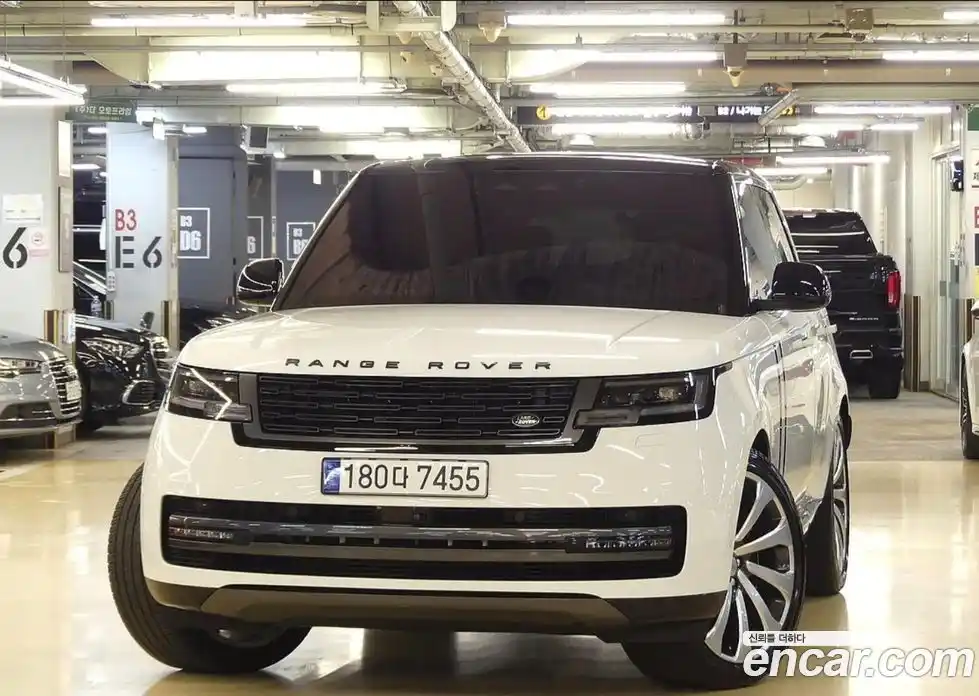 Land Rover Range-Rover 2023 4.4 Автомат в Москве № 231302, фото 3