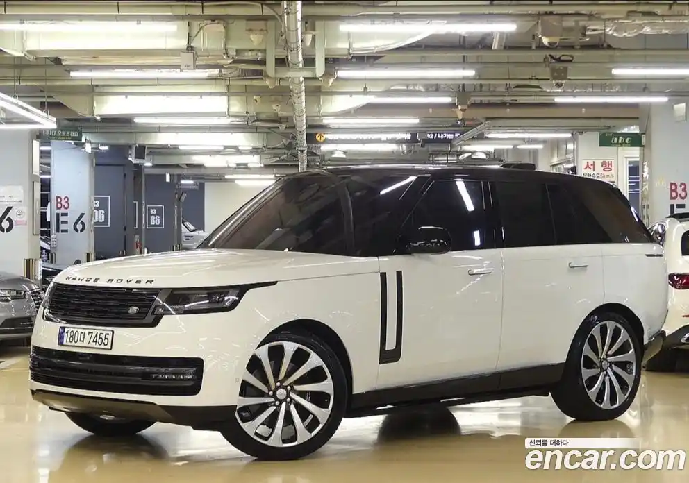 Land Rover Range-Rover 2023 4.4 Автомат в Москве № 231302, фото 5