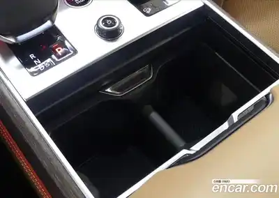 Land Rover Range-Rover 2023 4.4 Автомат в Москве № 231302, миниатюра 7