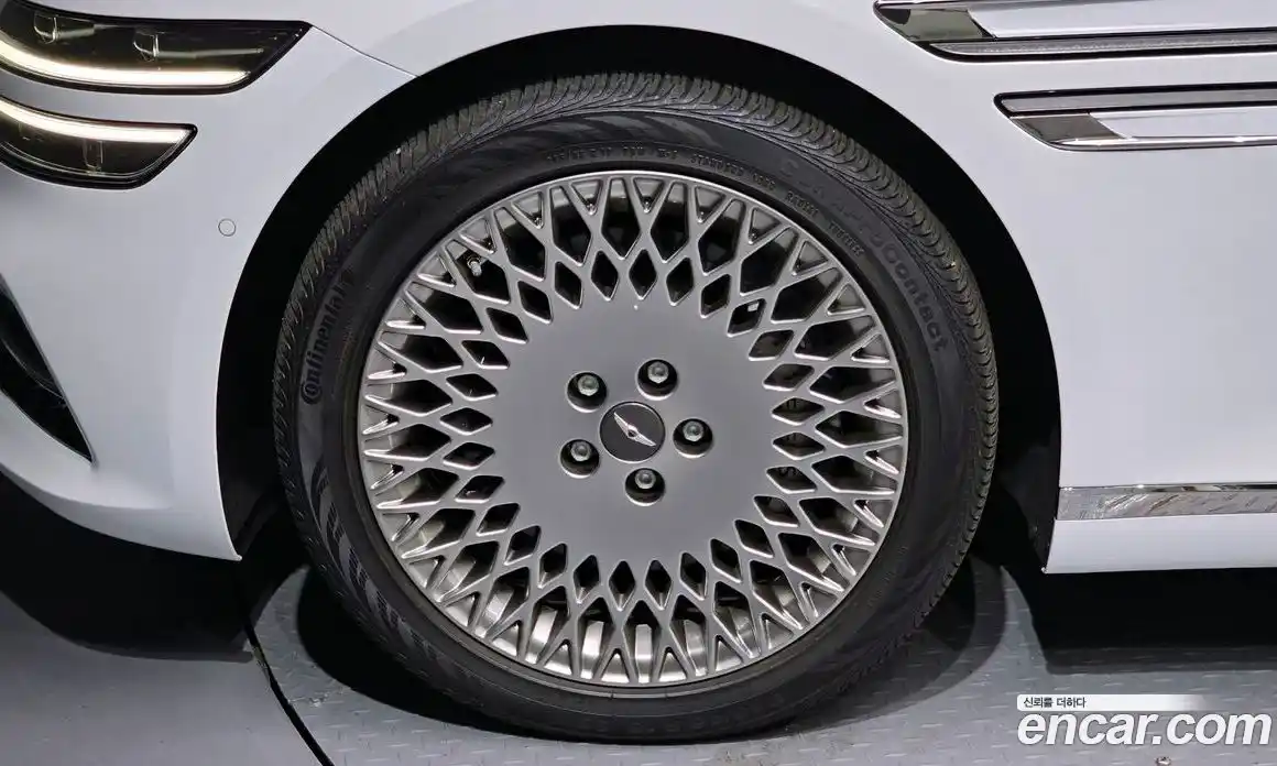 Genesis G80 2024 2.5 Автомат в Москве № 23563, фото 19