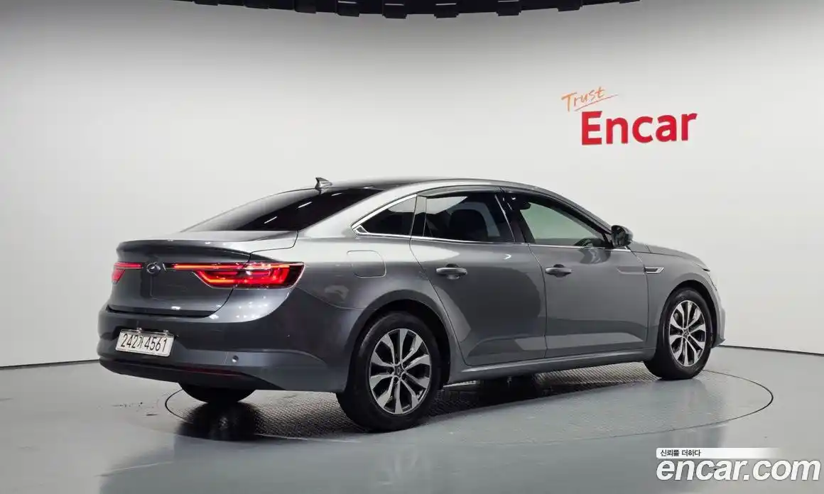 Renault SM6 2022 2.0 Автомат в Москве № 241788, фото 16