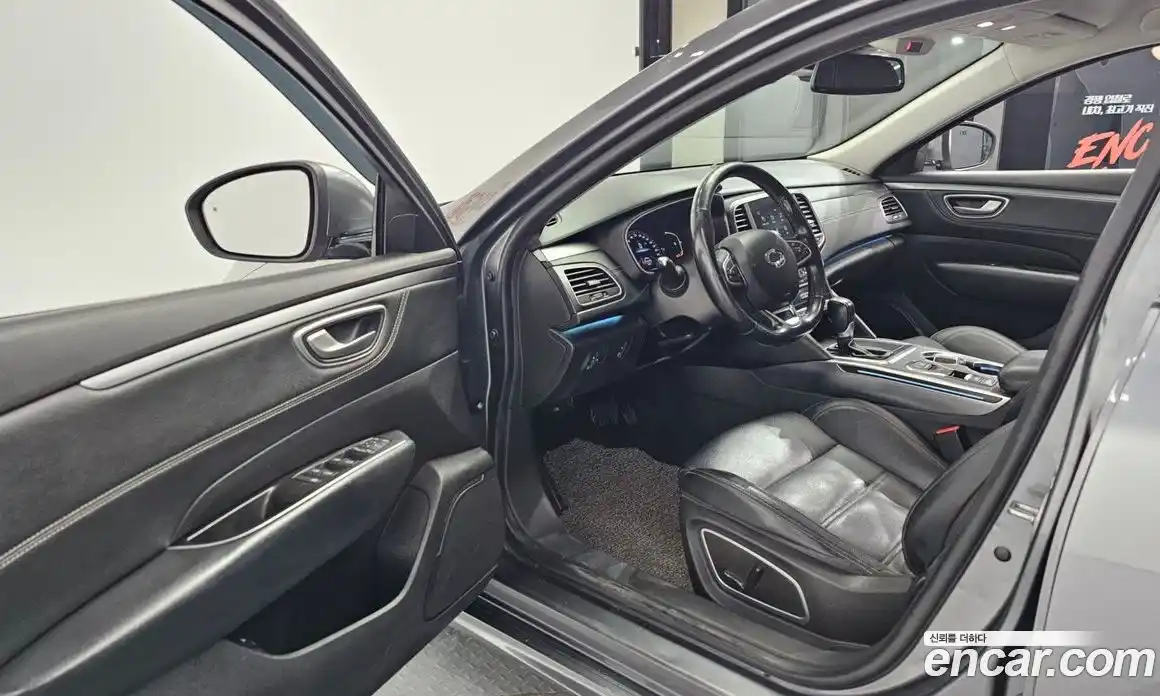 Renault SM6 2022 2.0 Автомат в Москве № 241788, фото 20