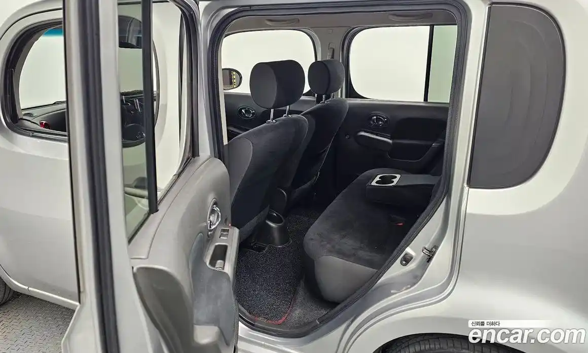 Nissan Cube 2011 1.8 Автомат в Москве № 244457, фото 13