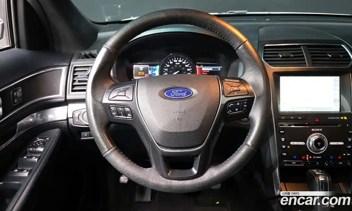 Ford Explorer 2016 2.3 Автомат в Москве № 255613, фото 19