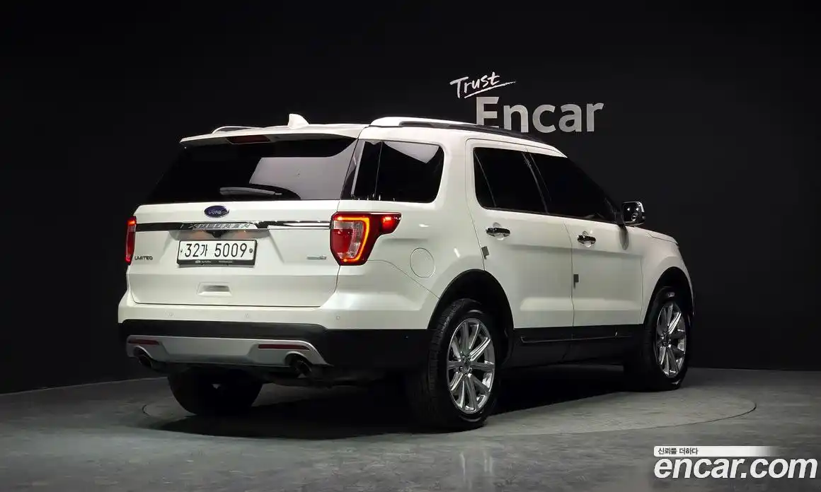 Ford Explorer 2016 2.3 Автомат в Москве № 255613, фото 5