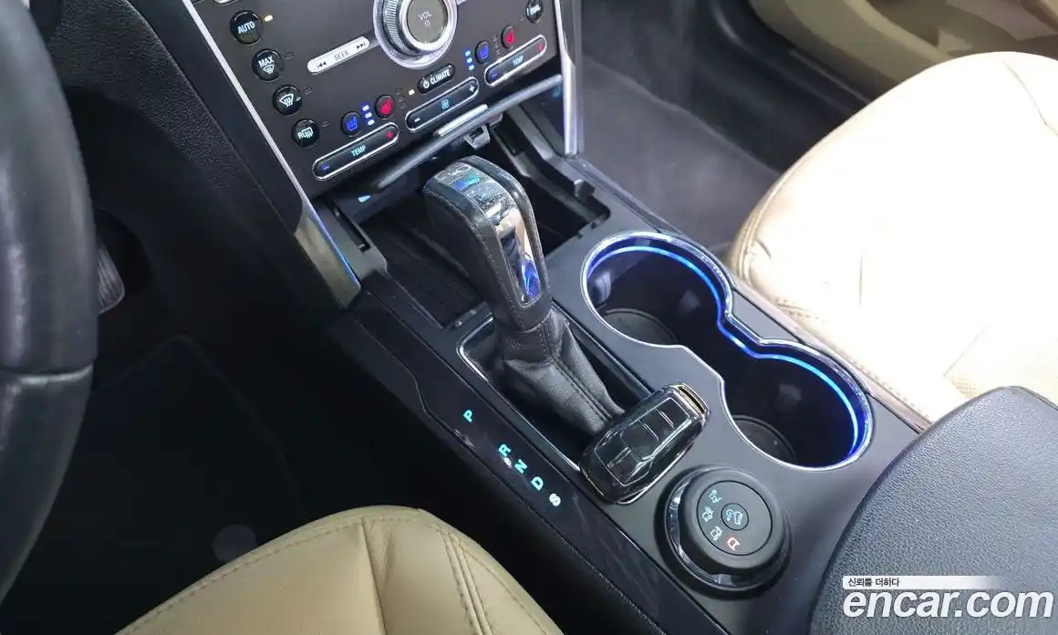 Ford Explorer 2016 2.3 Автомат в Москве № 269117, фото 14