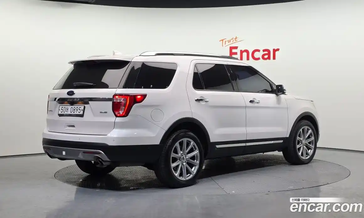 Ford Explorer 2016 2.3 Автомат в Москве № 269117, фото 19