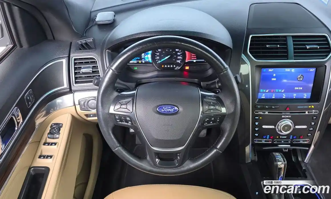 Ford Explorer 2016 2.3 Автомат в Москве № 269117, фото 10