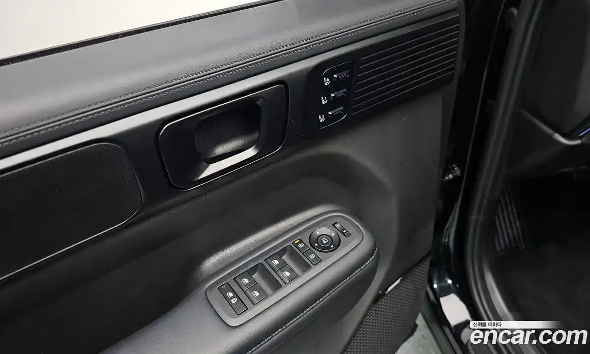 Hyundai Santa Fe 2024 1.6 Автомат в Москве № 276239, фото 15