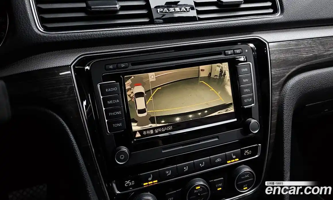 Volkswagen Passat 2018 2.0 Автомат в Москве № 276820, фото 16