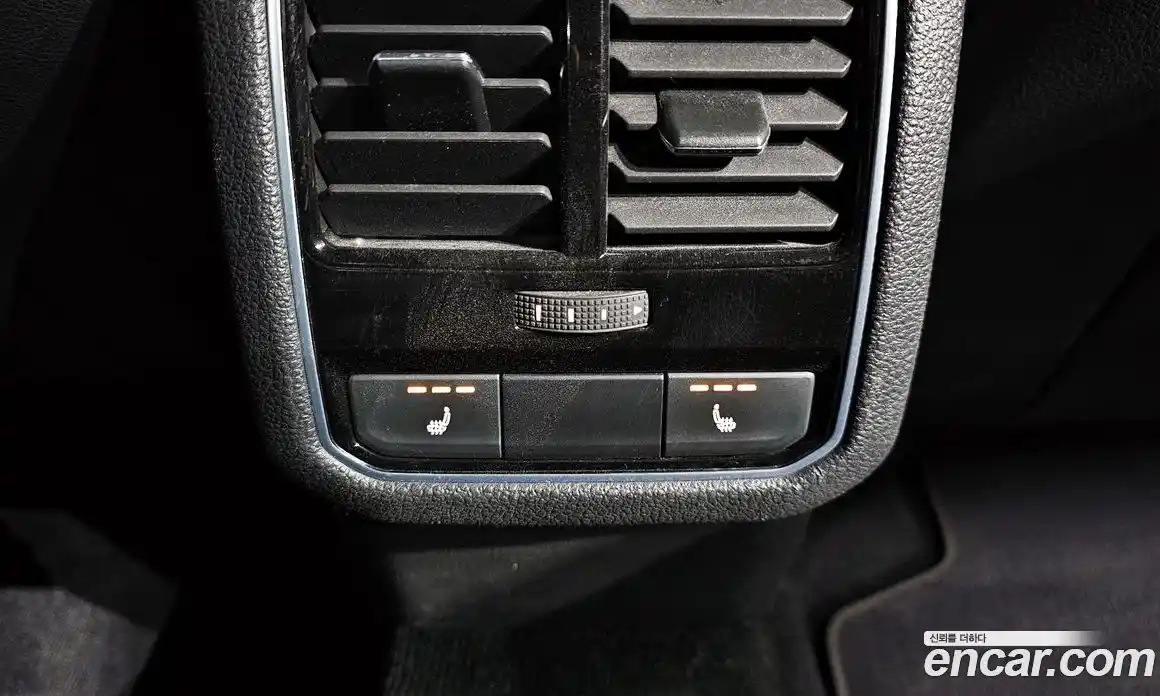 Volkswagen Passat 2018 2.0 Автомат в Москве № 276820, фото 7