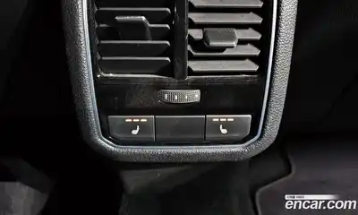 Volkswagen Passat 2018 2.0 Автомат в Москве № 276820, миниатюра 7