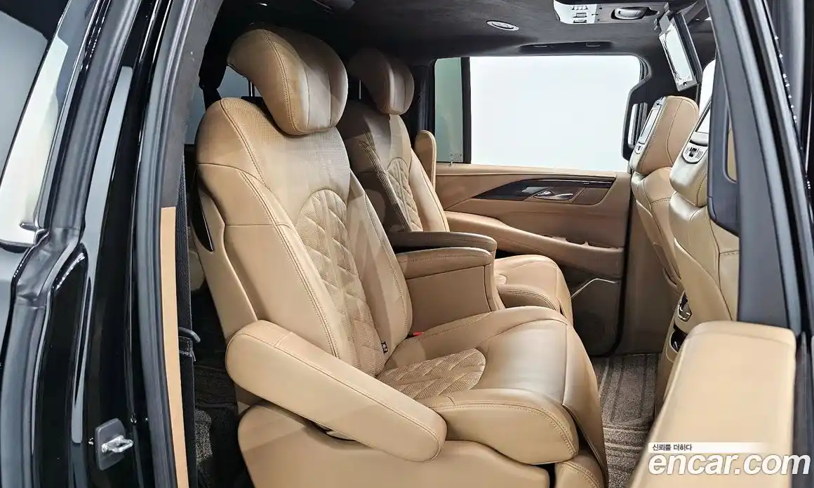Cadillac Escalade 2019 6.2 Автомат в Москве № 285589, фото 1
