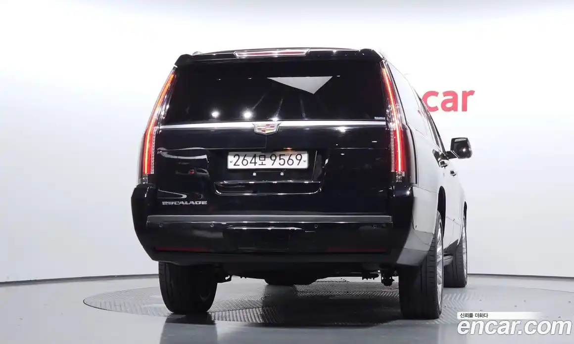 Cadillac Escalade 2019 6.2 Автомат в Москве № 285589, фото 18