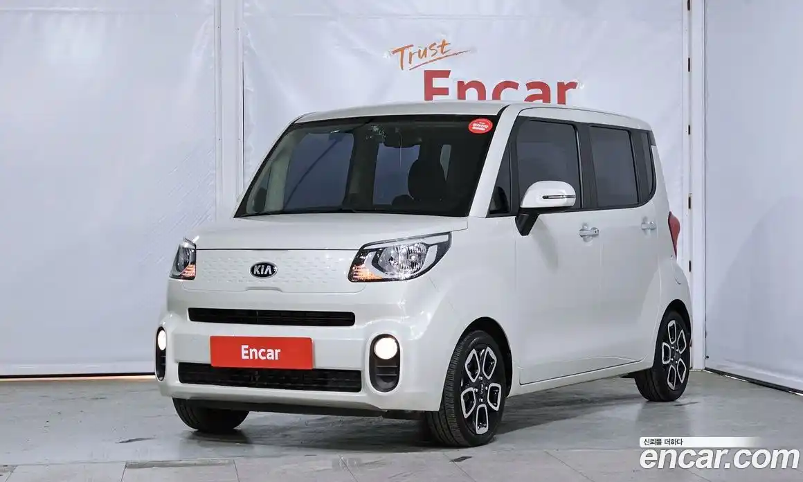 Kia Ray 2021 1.0 Автомат в Москве № 286992, фото 17