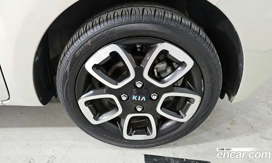 Kia Ray 2021 1.0 Автомат в Москве № 286992, фото 6