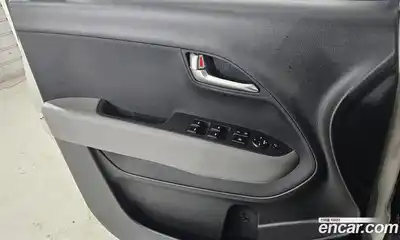 Kia Ray 2021 1.0 Автомат в Москве № 286992, миниатюра 7