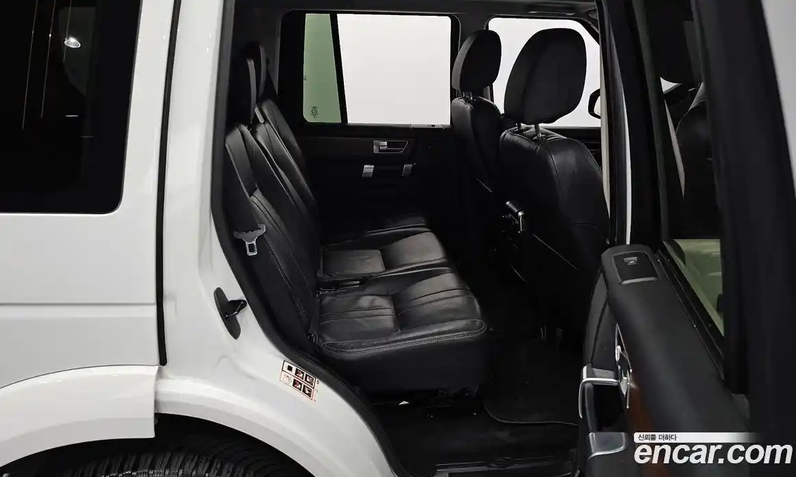 Land Rover Discovery 2015 3.0 Автомат в Москве № 294361, фото 3