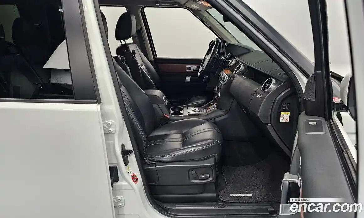 Land Rover Discovery 2015 3.0 Автомат в Москве № 294361, фото 8